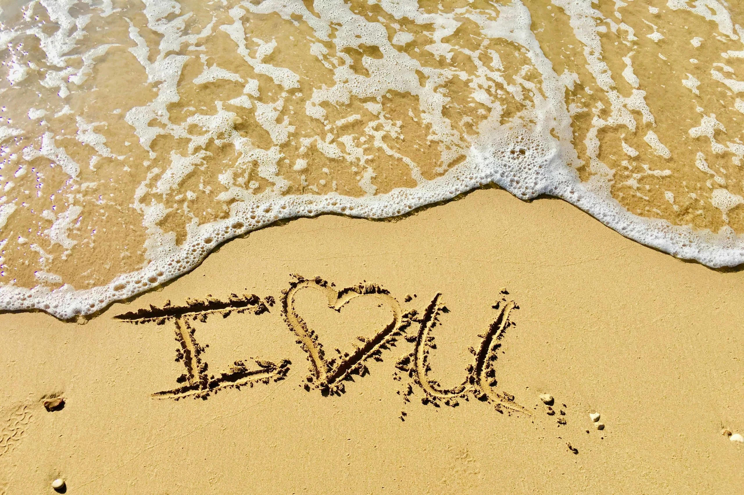 Love You wallpaper