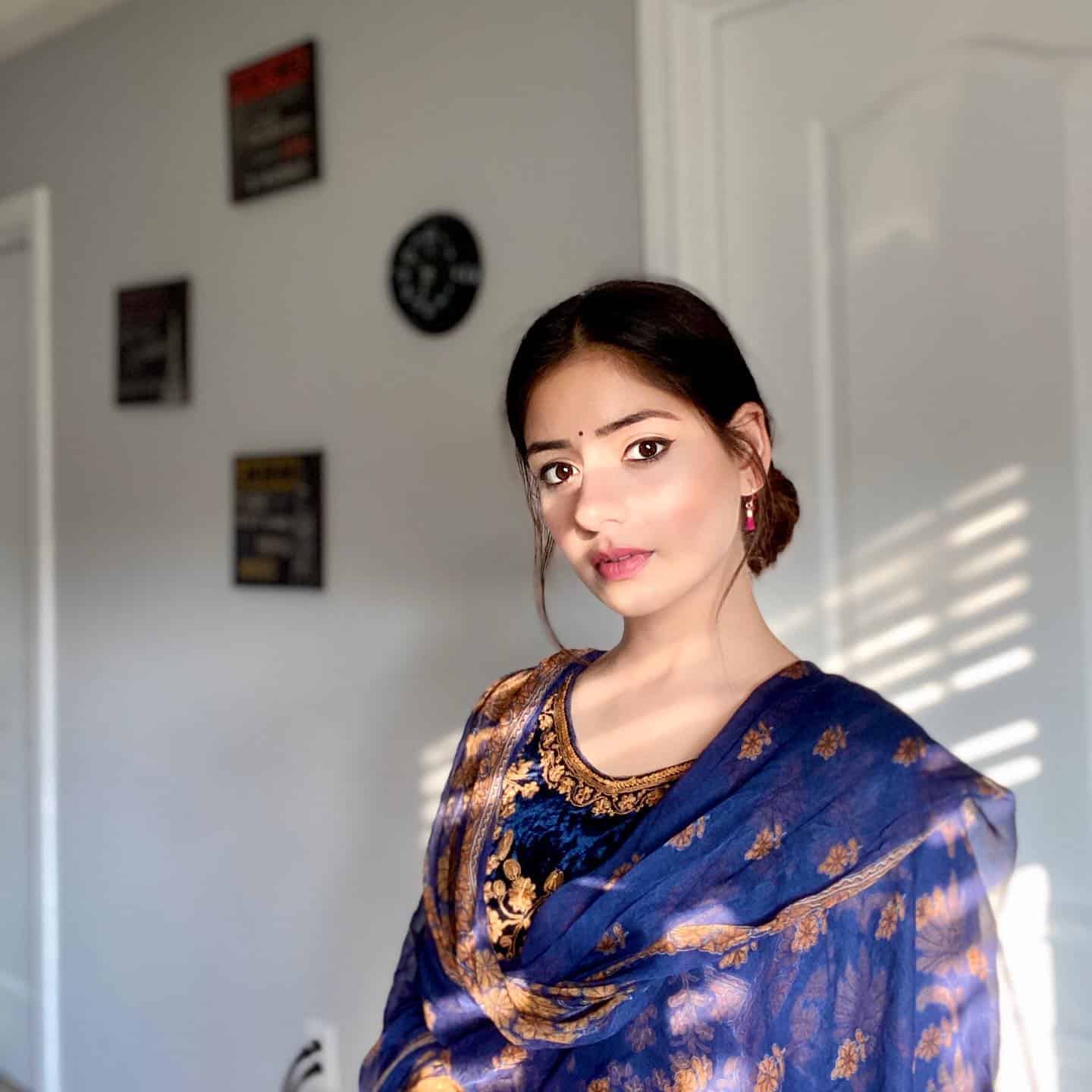 Punjabi Girls Pic for DP