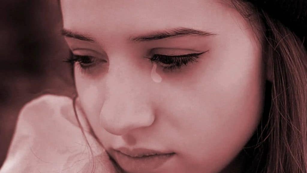 Sad Girl DP Thumbnail