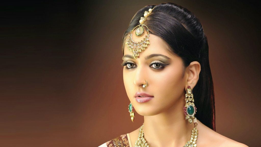 Anushka Shetty Photos Thumbnail