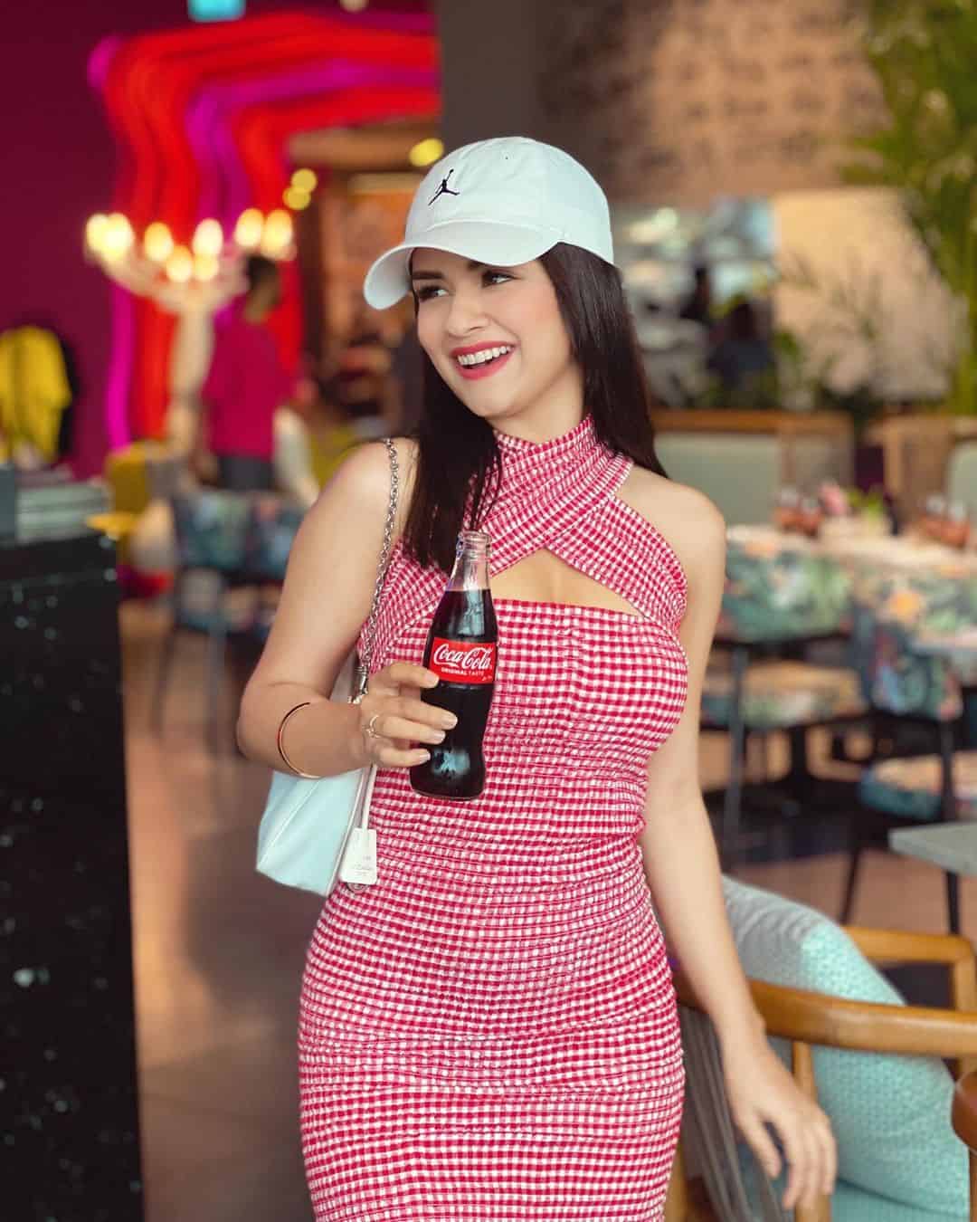 Avneet Kaur Images