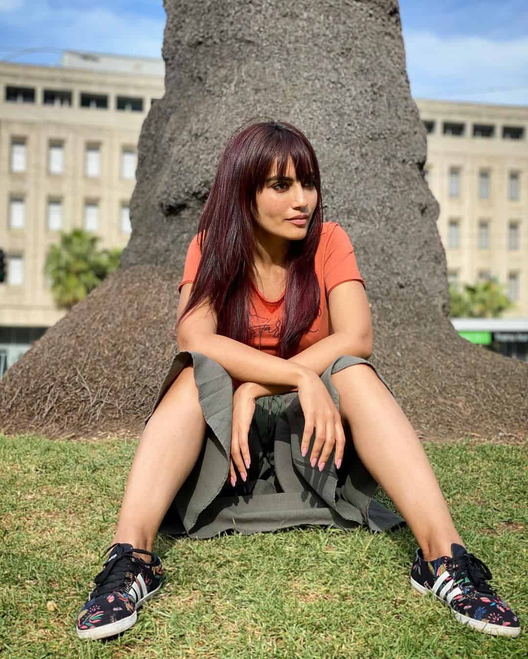 Surbhi Jyoti Photos Download