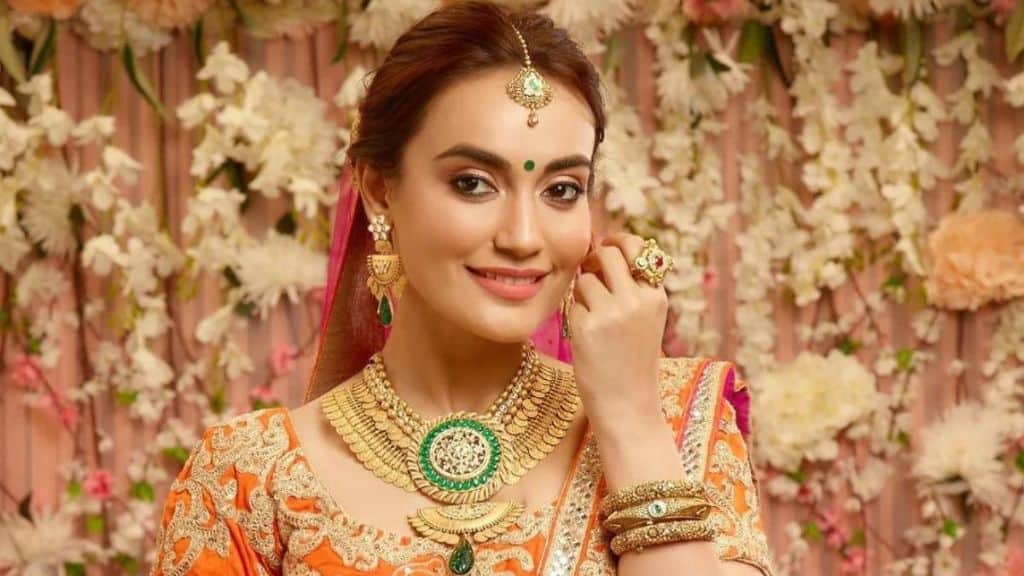 Surbhi Jyoti Photos Thumbnail