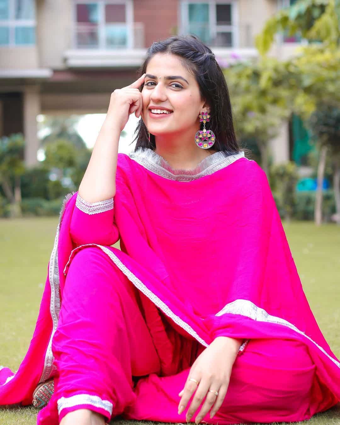 Pranjal Dahiya Photo HD