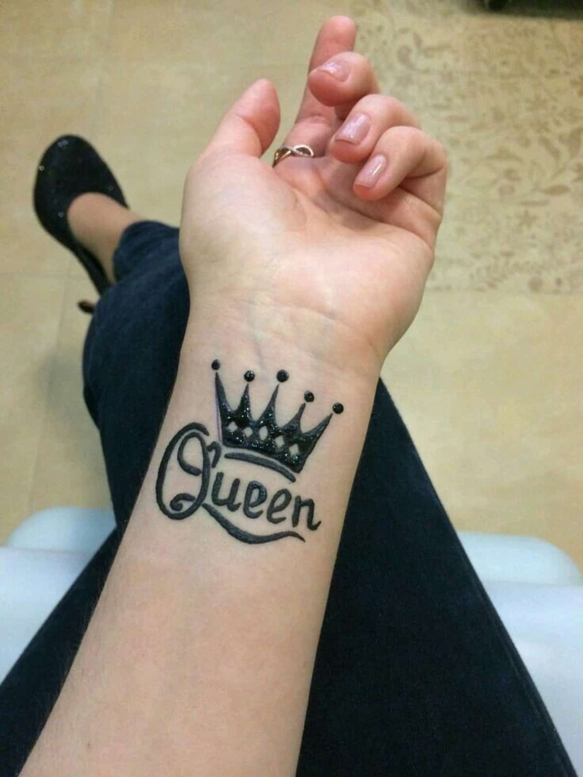 Queen DP Images
