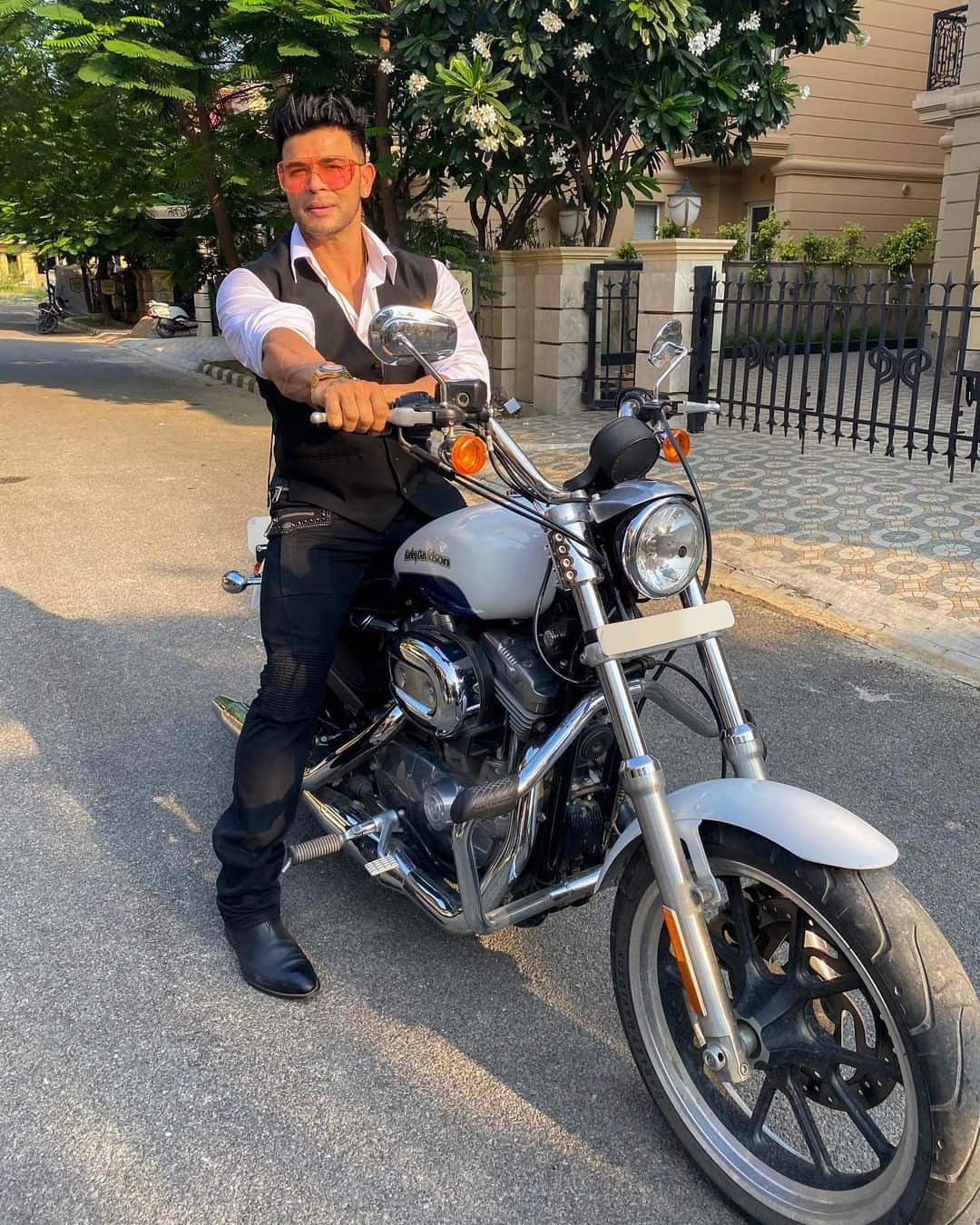 Sahil Khan Hairstyle Photos