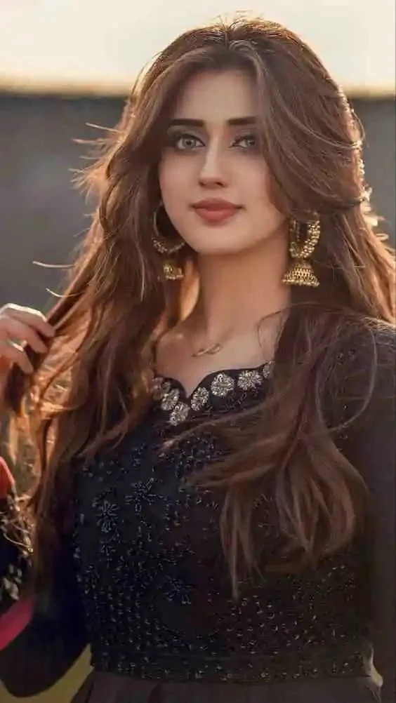 Ladkiyon Ki Photo